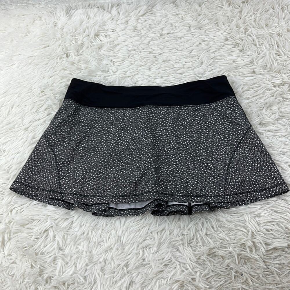Lululemon Circuit Breaker Skirt (Regular) (13") Frozen Fizz White Black / Black